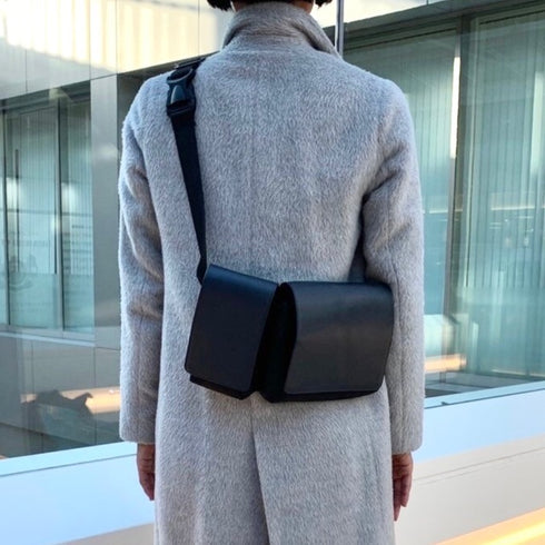 ナイロン × 牛革ボディ&ヒップバッグ(ブルー&ブラック)